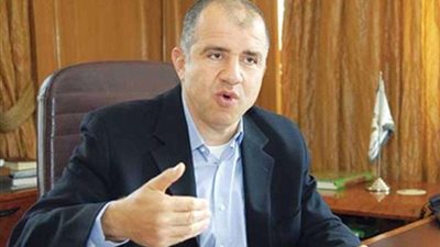 رئيس اتحاد الصناعات يطالب بإعطاء الرخصة الذهبية لكل المصانع