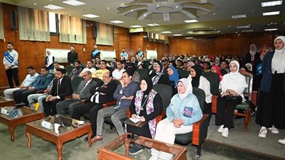كلية الخدمة الاجتماعية بالفيوم تنظم احتفالية شعرية للنادي الأدبي