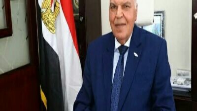 نقيب المعلمين يُكلف بمساندة أسرة معلم توفى داخل الفصل بشبرا الخيمة