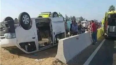 مصرع وإصابة 40 فى إنقلاب أتوبيس بصحراوى أسوان