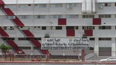 مستشفيات جامعة أسوان تعلن عن إسماء مصابي حادث الاتوبيس الصحرواى