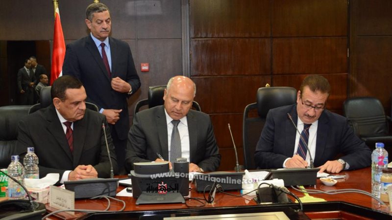 وزير النقل ومحافظ