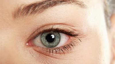 أسباب تجاعيد العين.. ونصائح للوقاية منها