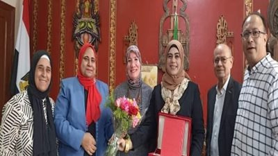 نقابة المعلمين تُكرم قيادات تعليم القناطر الخيرية
