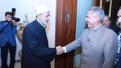 رئيس تتارستان: الأزهر له دور كبير لنشر الإسلام والوسطية في بلادنا