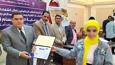 النائب حسام العمدة: 100 الف جنيه لسد احتياجات المدارس بسمسطا
