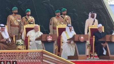 ملك البحرين يؤكد على أهمية تعزيز التعايش السلمي بين الإنسانية