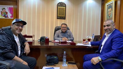 خالد جلال يجتمع مع مديري فرقتي الحديث والكوميدي.. ومؤتمر صحفي قريبا