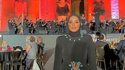 وسط الحضارة الفرعونية.. رانيا يحيى تسحر القلوب بإطلالة تراثية