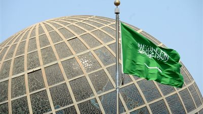 السعودية تقرّ تعديلات جديدة على مدة الإقامة وصلاحية تأشيرة الزيارة