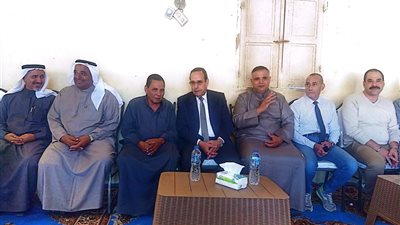 محافظ شمال سيناء يعزى أسر شهداء بئر العبد