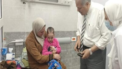 وكيل الصحة بالقليوبية يتفقد مستشفى حميات طوخ ويستمع إلى اراء المرضى