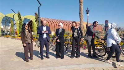 وزيرة البيئة تسلم الفائزين فى 