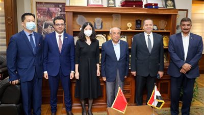 وفد من السفارة الصينية في زيارة لنقابة المهندسين لبحث سبل التعاون