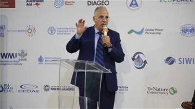 وزير الري يؤكد ضرورة إعطاء الأولوية لقضايا المياه