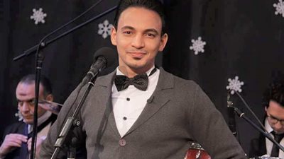 أحمد عادل الصوت الدافى.. سمعه عمرو دياب وتنبأ له بمستقبل باهر