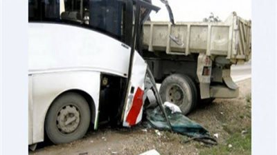 مصرع 11 وإصابة 27 آخرين في حادث تصادم بطريق الزعفرانة غارب