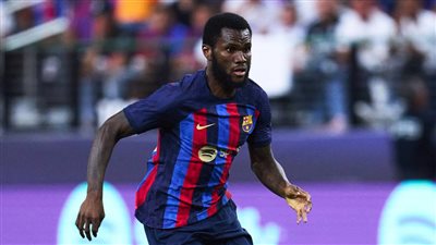 برشلونة يحسم موقفه من رحيل نجم الفريق
