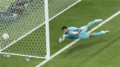عبدالعال:حارس مرمى قطر متواضع فنيًا وتسبب فى الخسار أمام إكوادور
