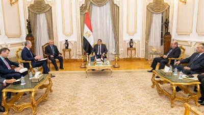 وزير الدولة للإنتاح الحربى يستقبل السفير البيلاروسى