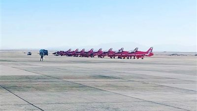 وصول فريق الألعاب الجوية البريطانى إلى إحدى القواعد الجوية المصرية للمشاركة فى العرض الجوى (Hurghda Air Show 2022) بسهل حشيش