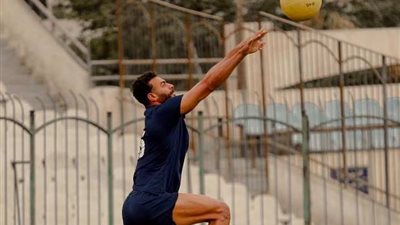 أبو جبل يخضع لتدريبات تأهيلية استعداداً لمواجهة إنبى فى الدورى