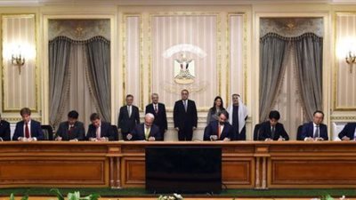 توقيع اتفاقية لإقامة محطتي طاقة متجددة فى أسوان والبحر الأحمر