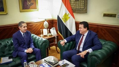 وزير الصحة يُوجه بسرعة الإنتهاء من تطوير 9 مشروعات بـ 2.6 مليار جني