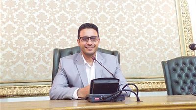 خبير اقتصادي يحدد سببا واحدا للتحكم في أسعار الذهب