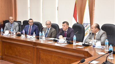 تعاون بين حقوق عين شمس والوكالة الفرانكوفونية لإنشاء عيادة قانونية