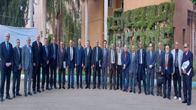 رئيس جامعة بنها يستقبل لجنة قطاع العلوم الزراعية بـ 