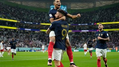 فرنسا تضرب بولندا بثلاثية وتتأهل لربع نهائي كأس العالم.. فيديو
