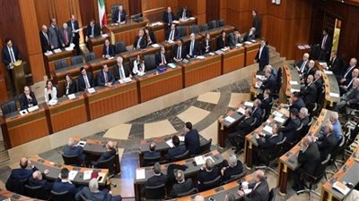 اكتمال النصاب اللازم لانعقاد مجلس الوزراء اللبناني وبدء الجلسة