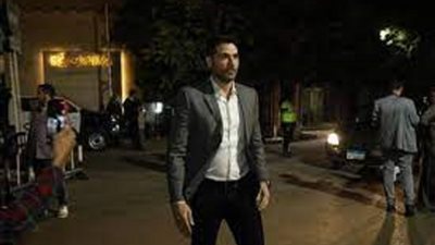 أحمد عز يقدم واجب العزاء لاسرة مفيد فوزى بكنيسة المرعشلى.. صور