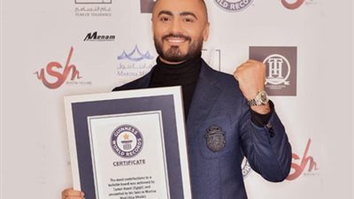 تامر حسنى يحتفل بذكرى دخوله 