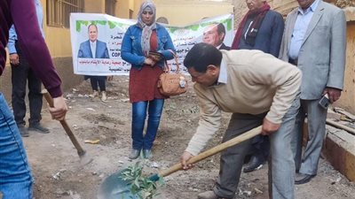 محافظ أسيوط يعلن تنظيم حملات للتوعية البيئية والتشجير بأبنوب