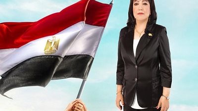 فايقة فهيم: السيسي يضع على عاتقه مهمة بناء وتطوير مصر
