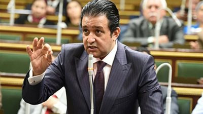 علاء عابد: كوبرى تحيا مصر ومحور روض الفرج إنجاز تاريخى للعامل المصرى