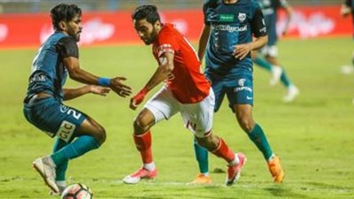 الأهلى يواصل تربعه على الصدارة بالفوز على إنبى بهدفين دون رد