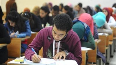 انطلاق امتحانات مايو للصف الأول الثانوى.. غدا