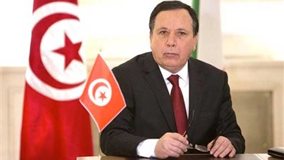 الخارجية التونسية: نتابع قضية وصول مقاتلين أجانب إلى ليبيا