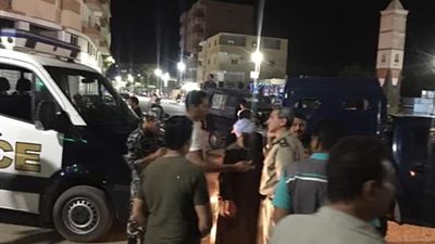 إصابة شخصين فى مشاجرة بين تجار الخضار بمدينة الخارجة.. بالصور