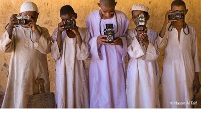كاميرات السعادة .. بلاغة الوجوه تكفي !