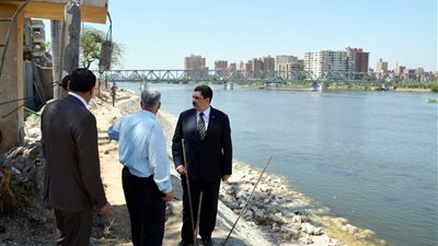 مرزوق يتفقد مشروع الممشى النهري بنها ويأمر بسرعة الانتهاء