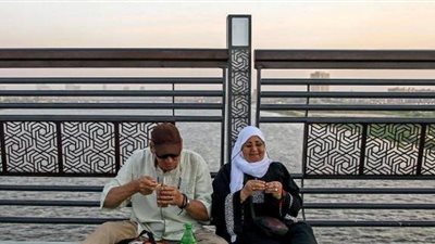 بالصور .. كوبرى تحيا مصر تحول لمتنزه رمضانى .. والمواطنون: انجاز غير مسبوق
