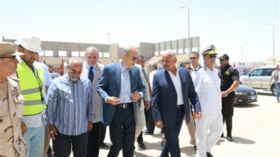 اسماعيل وصبحى يتفقدان ستاد السويس الرياضى