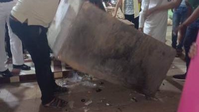 حملة لإزالة التعديات والإشغالات بشوارع مرسى مطروح و تحرير ٥٦ محضر مخالفة