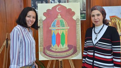 بمشاركة 15 فنان تشكيلى .. مكتبة مصر الجديدة تحتفل بختام دورات الرسم بمعرض رمضانيات
