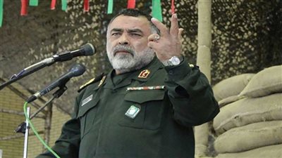 إيران تهدد: أسلحتنا السرية ستغرق السفن الأميركية بالخليج