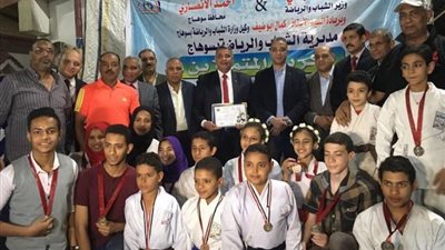 محافظ سوهاج يشهد ختام الدورة الرياضية الرمضانية لكرة القدم بجزيرة الزهور